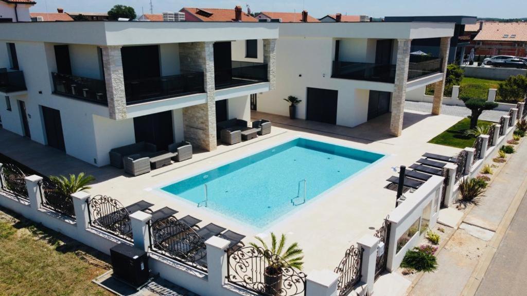 Vila Softic Azra Umag Buitenkant foto